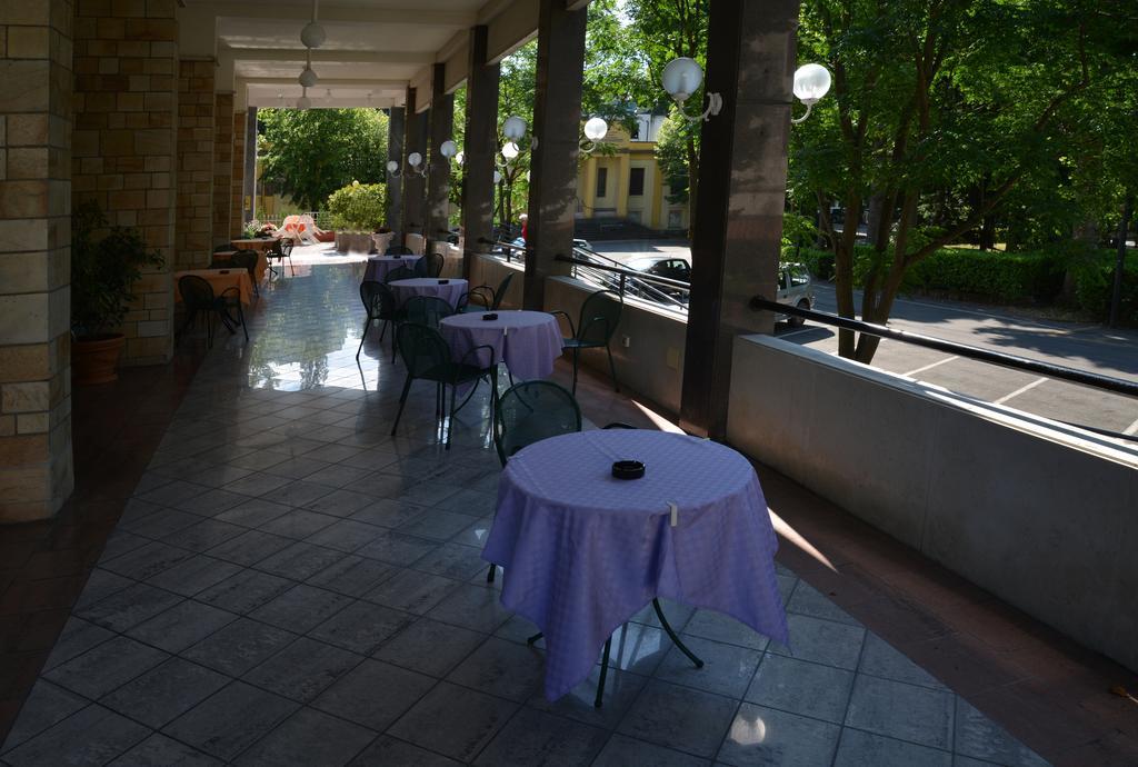 Hotel Salus Sant'Andrea Bagni Exterior foto