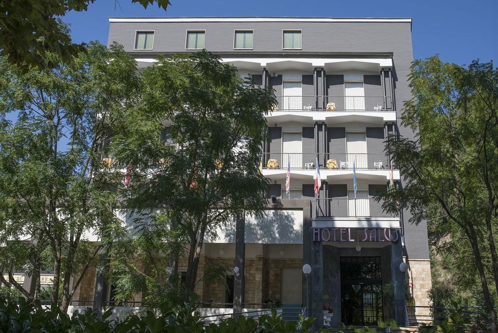 Hotel Salus Sant'Andrea Bagni Exterior foto
